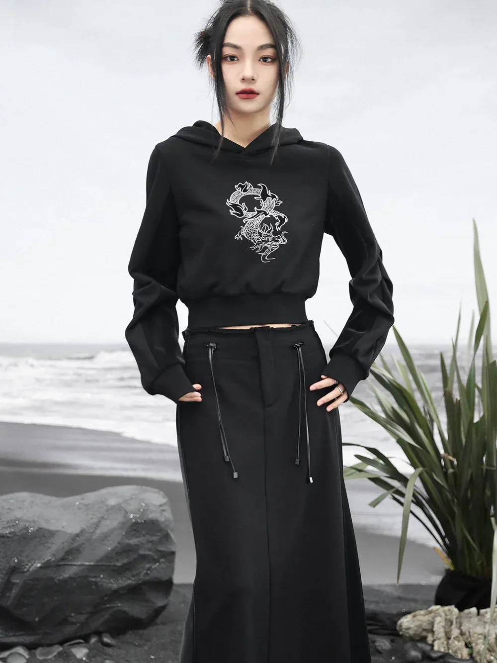 Design Short Hooded Dragon Top